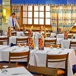 Port Fleming Otel