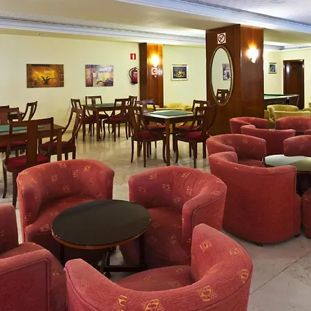 Port Fleming Отель 2*