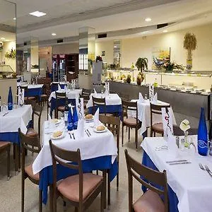 Hotell Port Fleming 2*