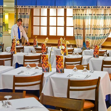 Port Fleming Hotell
