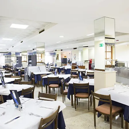 Hotell Port Fleming 2*