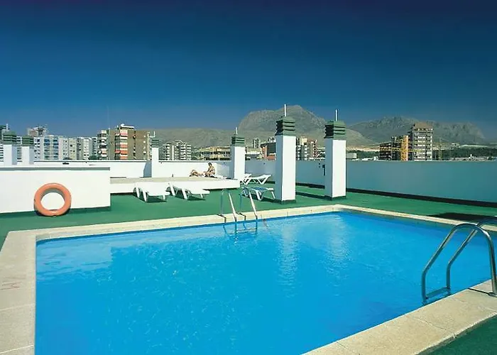 Hotel Port Fleming 2*