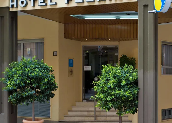 Port Fleming Hotel